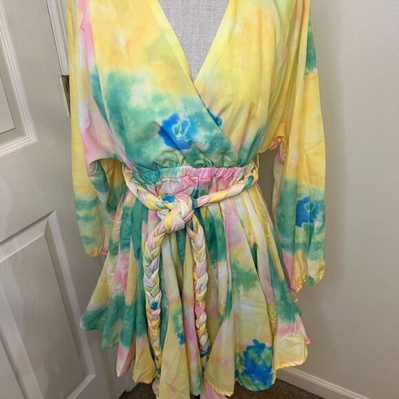 Multi colored Dress. NWT Size S - Picture 1 of 8